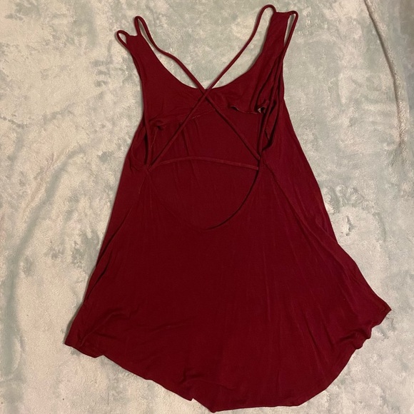 Open back strappy tank top - Picture 2 of 4